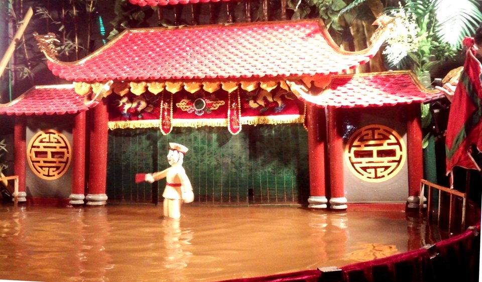 Ngoài các đề tài truyền thống, Phan Thanh Liêm còn đưa các đề tài hiện đại vào múa rối nước để thu hút khán giả